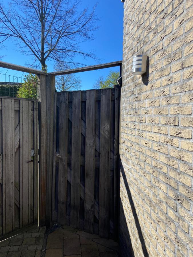 Guest House Open Doors Almere Bagian luar foto