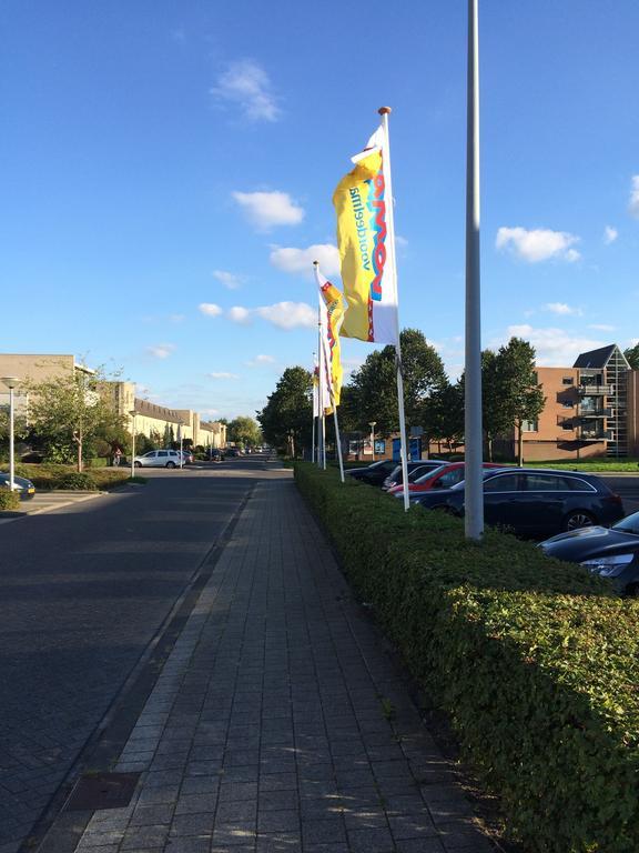 Guest House Open Doors Almere Bagian luar foto